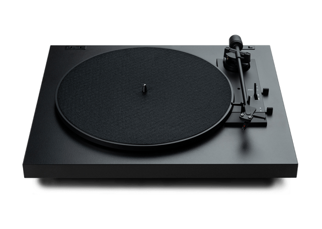 Pro-Ject A1.2 helautomatisk platespiller med Ortofon OM10