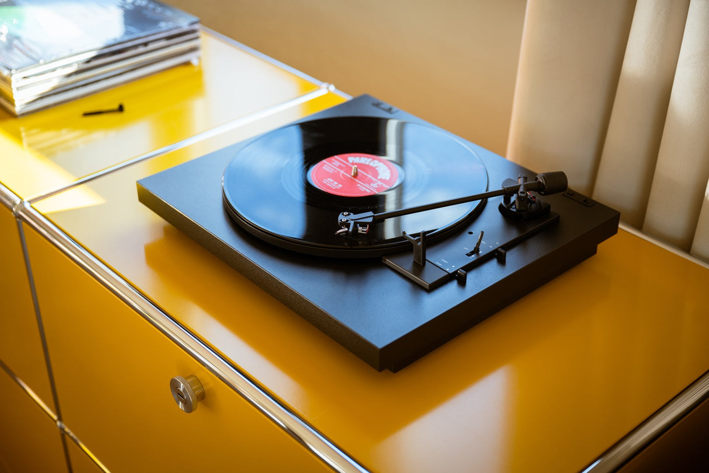 Pro-Ject A1.2 i miljø