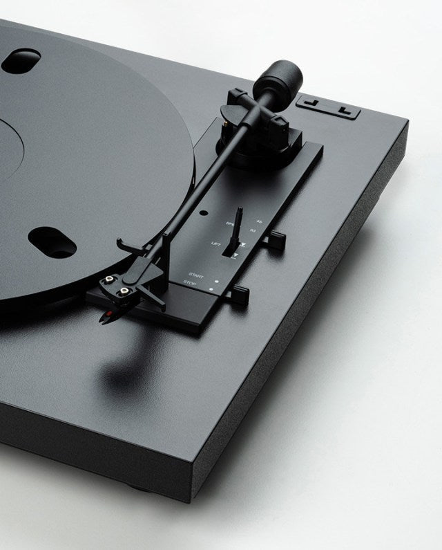 Pro-Ject A1.2 platespiller med Ortofon OM10
