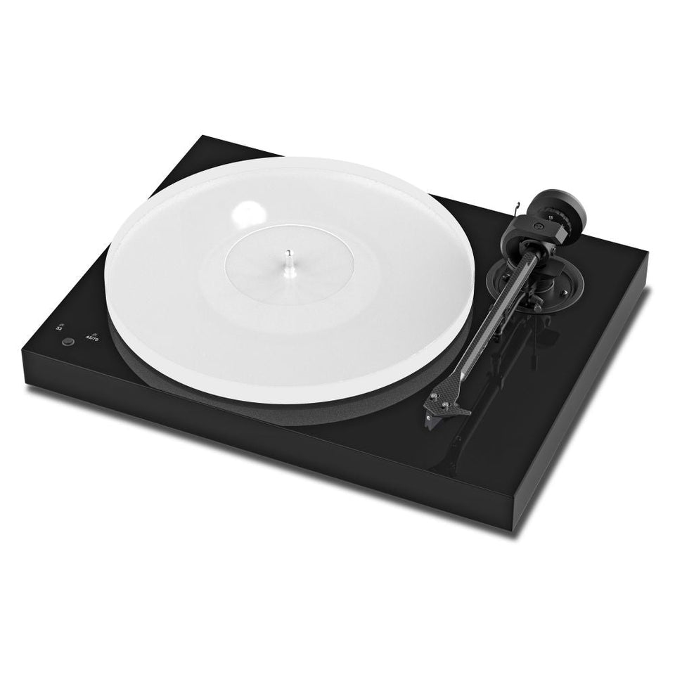 Pro-Ject X1 B i piano sort